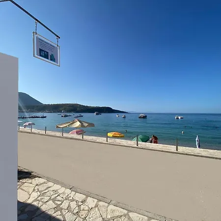 Spiro Guest house Himare