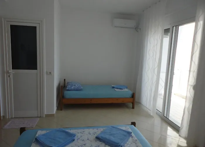 Spiro Casa de hóspedes Himare